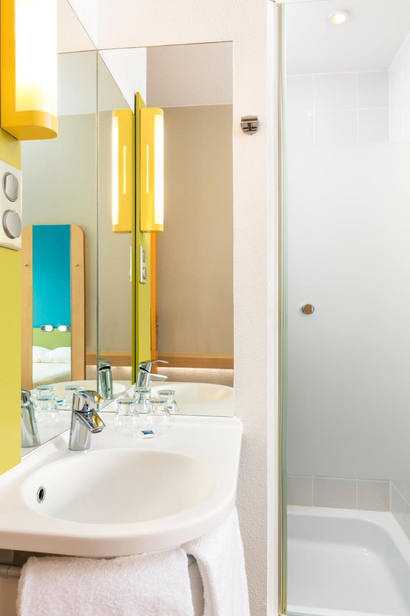Ibis Budget Muenchen City Sued Екстериор снимка